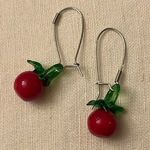 Cherry drop earrings Glass 🍒